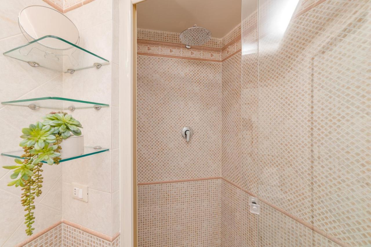 Bmga L Viapaola43 Palace Roma Ngoại thất bức ảnh